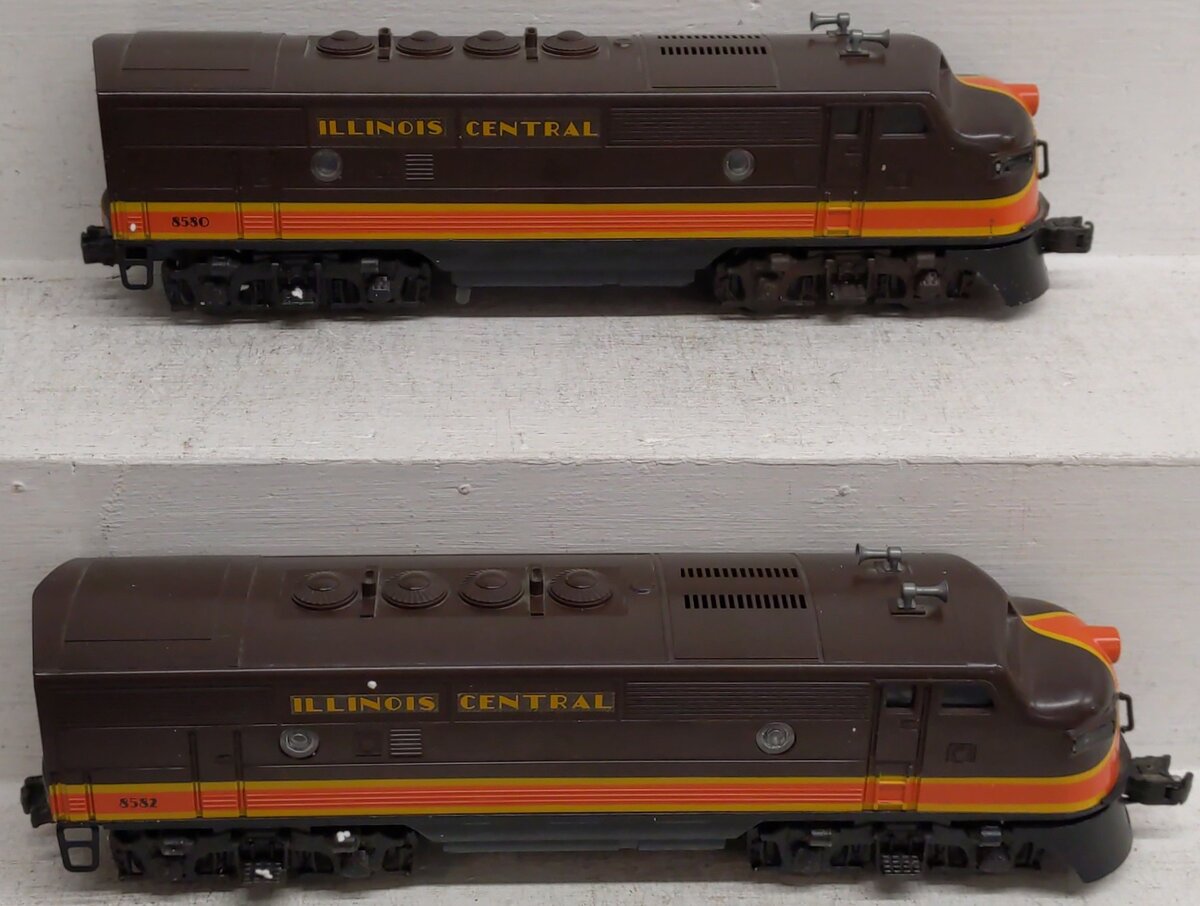 Lionel 6-8580 O Gauge Illinois Central F3 AA Diesel Locomotive Set EX/Box