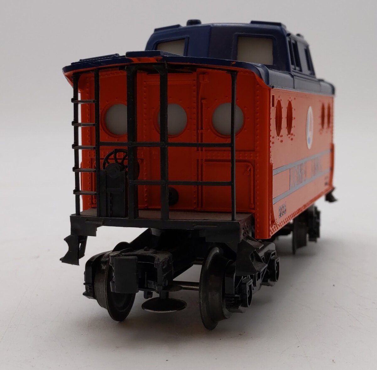 Lionel 6-9239 O Gauge Lionel Lines Illuminated Porthole Caboose EX/Box