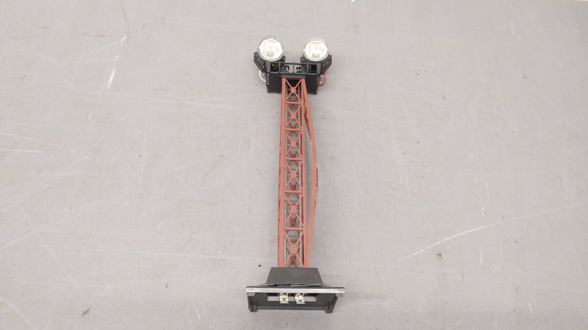 Lionel 6-12899 O Operating Dual Searchlight Tower VG/Box