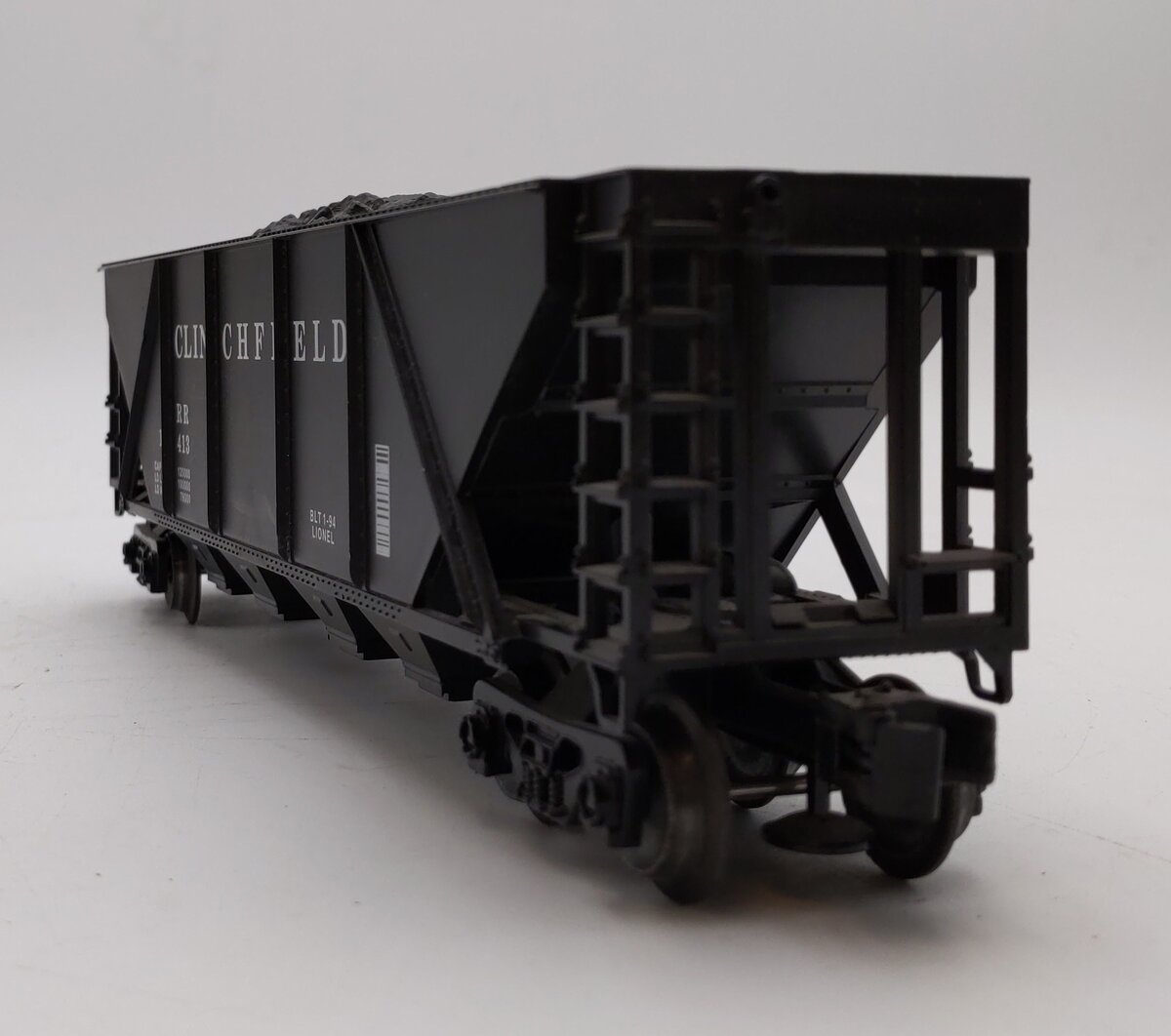 Lionel 6-16413 O Gauge Clinchfield 4-Bay Hopper with Coal Load LN/Box