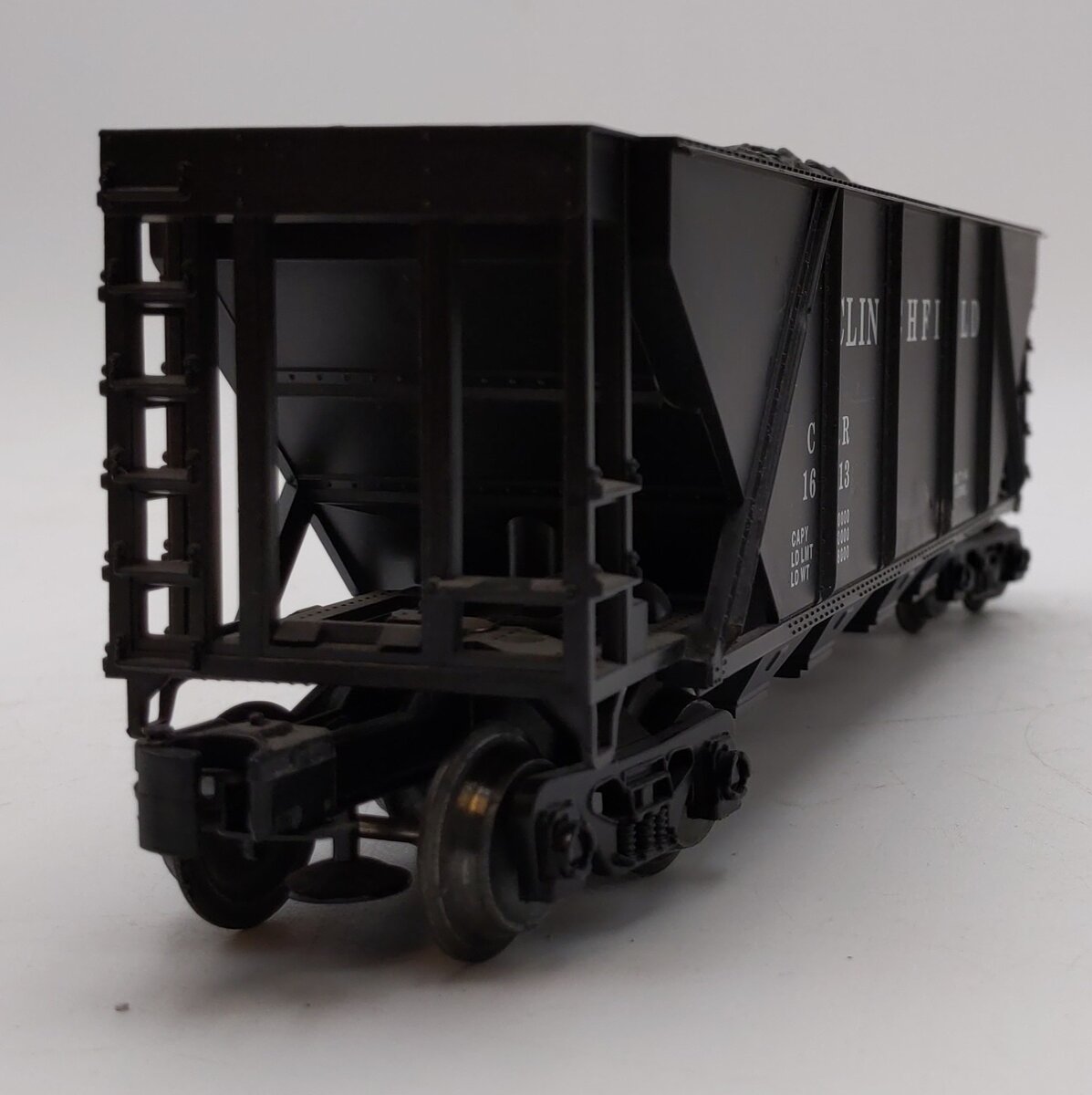 Lionel 6-16413 O Gauge Clinchfield 4-Bay Hopper with Coal Load LN/Box