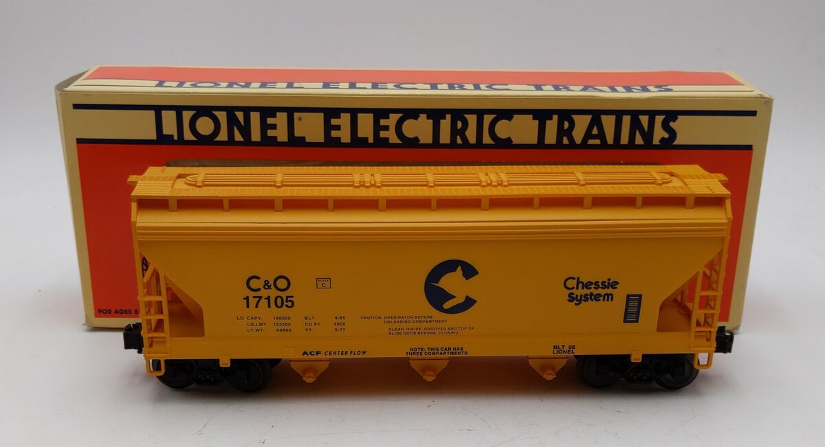 Lionel 6-17105 O Gauge Chesapeake & Ohio ACF 3-Bay Covered Hopper LN/Box