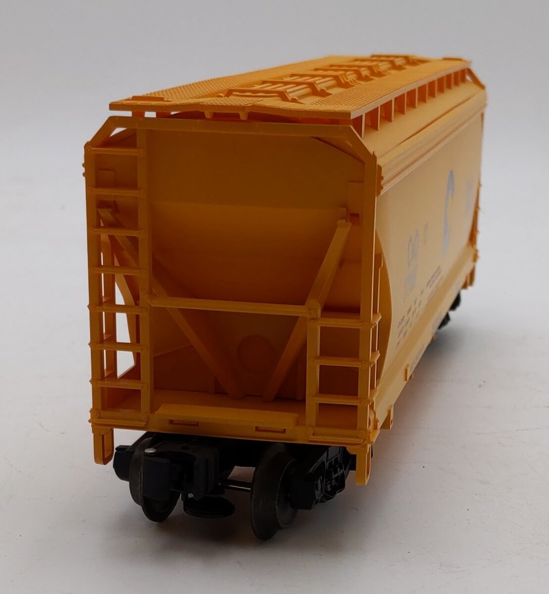 Lionel 6-17105 O Gauge Chesapeake & Ohio ACF 3-Bay Covered Hopper LN/Box