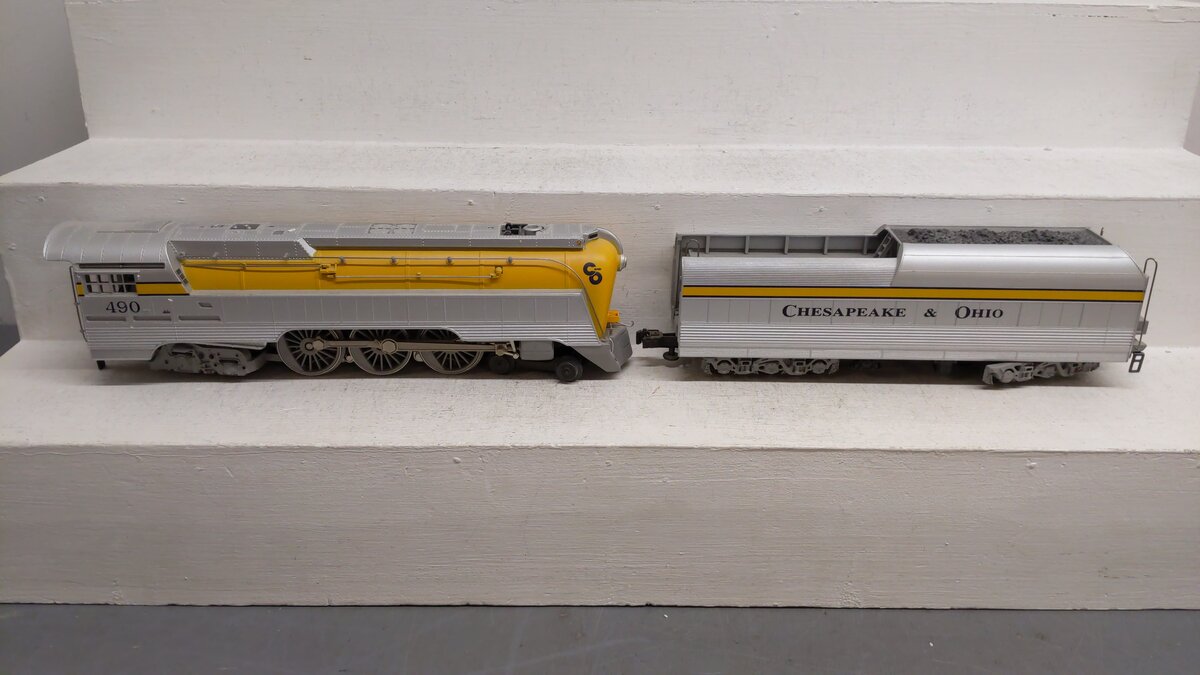 Lionel 6-18043 O Chesapeake & Ohio Streamlined Hudson & Tender #490 with RSII EX/Box