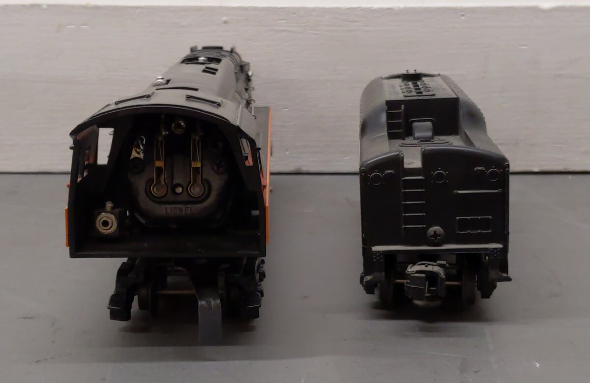 Lionel 6-18007 O Gauge SP Daylight 4-8-4 Steam Locomotive & Tender #4410 EX/Box