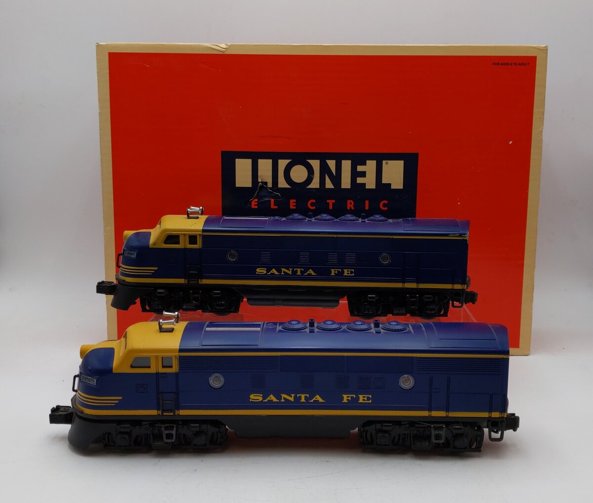 Lionel 6-18117 O Gauge Santa Fe Blue/Yellow F3 AA Diesel Set EX/Box