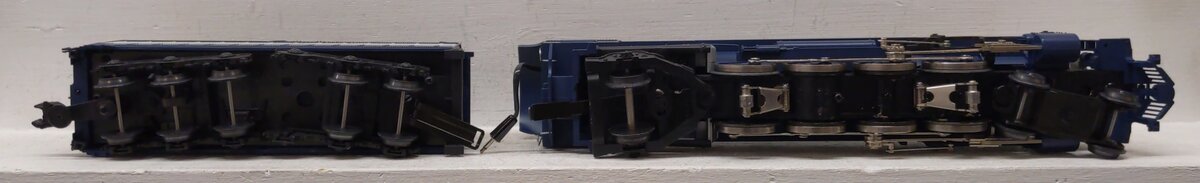 Lionel 6-18025 O Gauge T&P 4-8-2 Steam Engine & Tender w/RS #907 & Display Case EX/Box