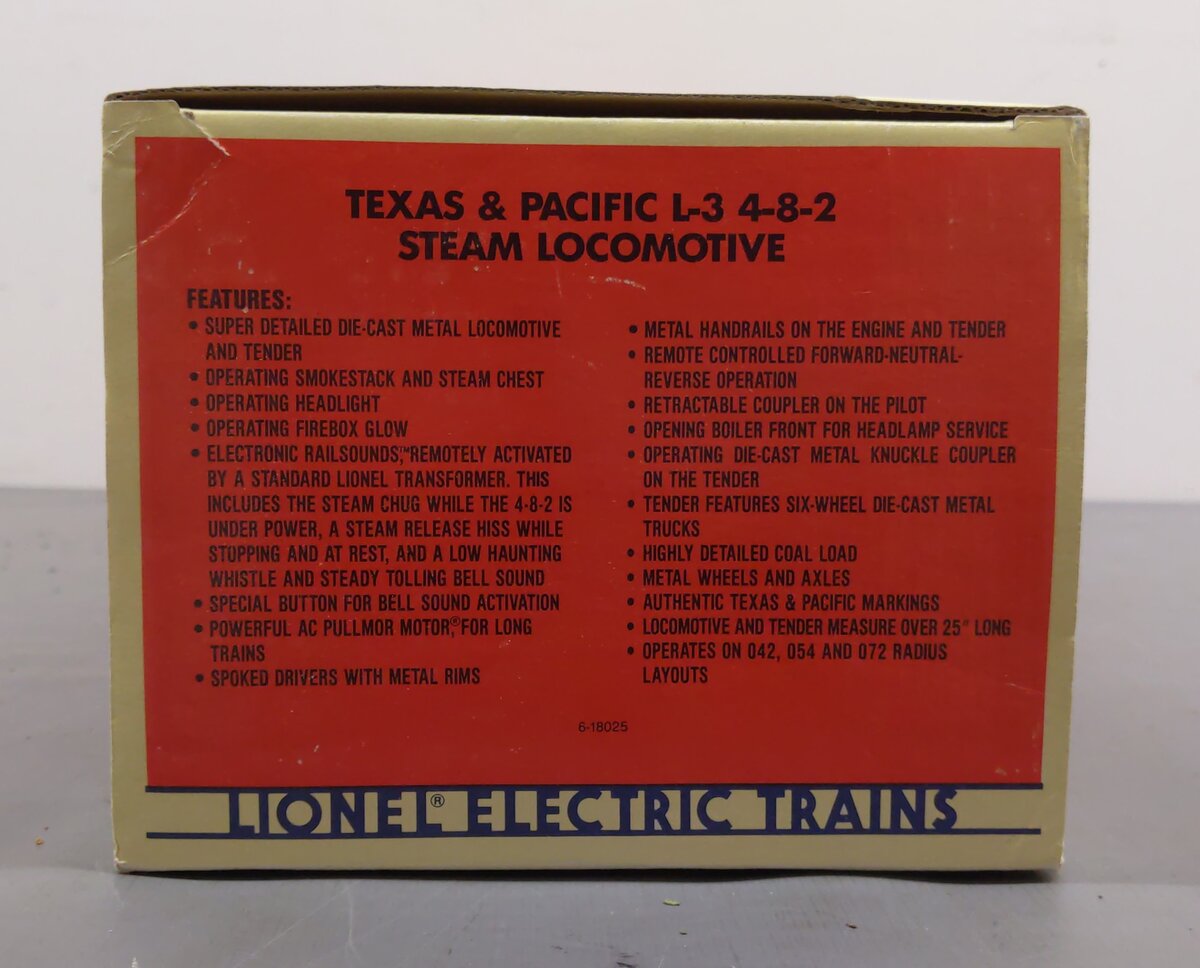 Lionel 6-18025 O Gauge T&P 4-8-2 Steam Engine & Tender w/RS #907 & Display Case EX/Box