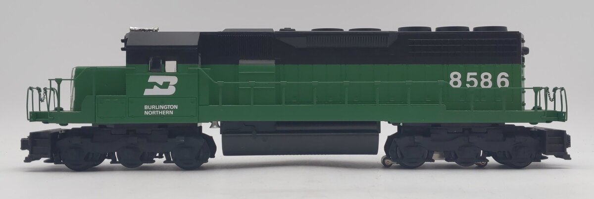 Lionel 6-18208 O Gauge Burlington Northern SD-40 Dummy Diesel Locomotive #8586 LN/Box