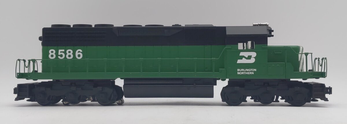 Lionel 6-18208 O Gauge Burlington Northern SD-40 Dummy Diesel Locomotive #8586 LN/Box