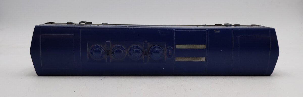 Lionel 6-18122 O Santa Fe F3 Blue/Yellow Non-Powered Diesel B-Unit #200B w/RS II LN/Box