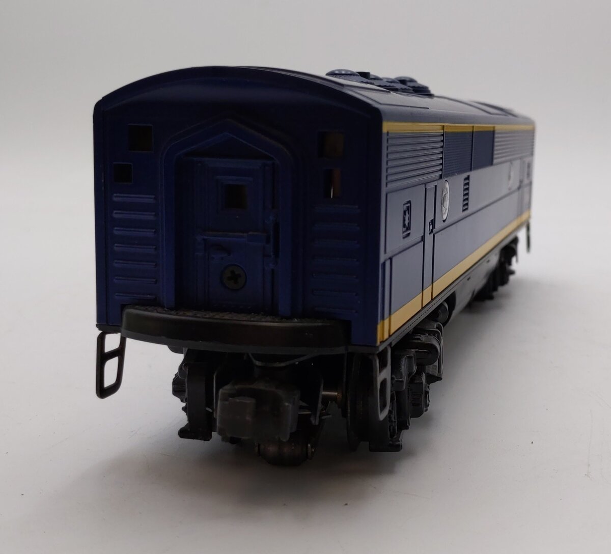 Lionel 6-18122 O Santa Fe F3 Blue/Yellow Non-Powered Diesel B-Unit #200B w/RS II LN/Box