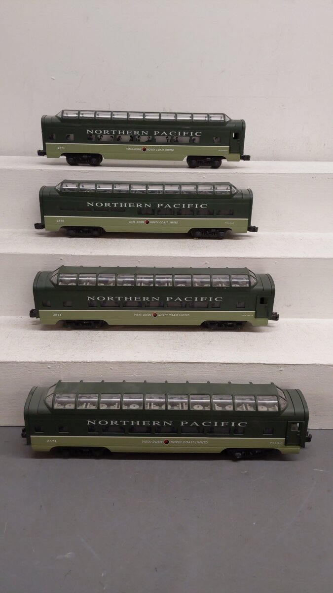 Lionel 6-19166 O Northern Pacific Aluminum Full Vista Dome 4-Car Passenger Set EX/Box