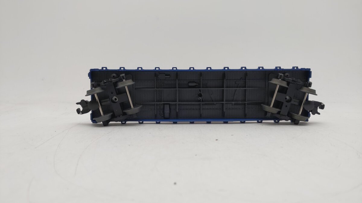 Lionel 6-19444 O Gauge Peace Auto Sales Flatcar with Volkswagen Bug EX/Box