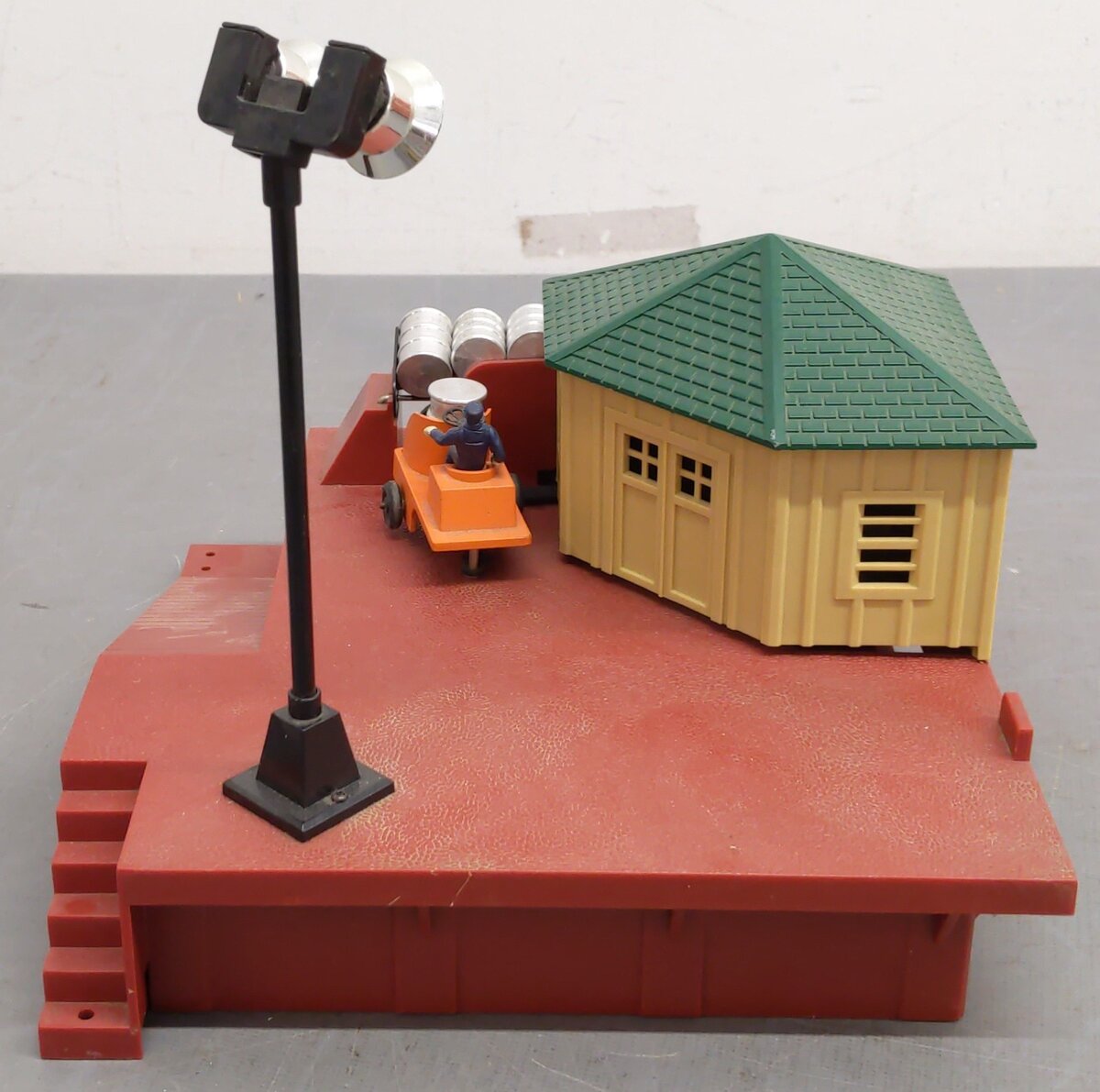 Lionel 6-22997 O Operating Oil Drum Loader EX/Box