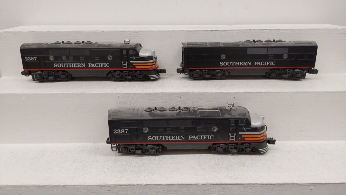 Lionel 6-38197 O Gauge Southern Pacific F-3 ABA Diesel Locomotive Set #2387 EX/Box