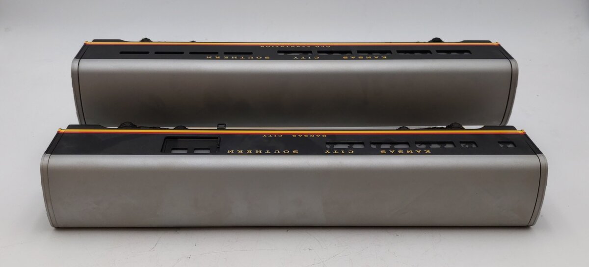 Lionel 6-39160 KCS Aluminum Passenger Car (Set of 2) LN/Box