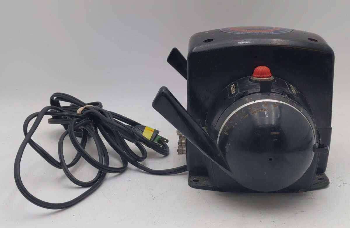 Lionel ZW Vintage O Gauge Trainmaster 275 Watt Transformer with Whistle/Box