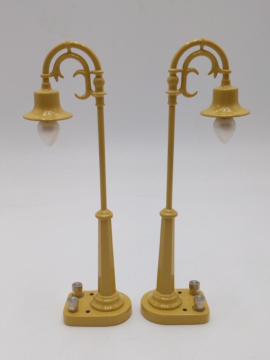 Lionel 11-90018 #58 Cream Single Arc Lamp Set (2) NIB