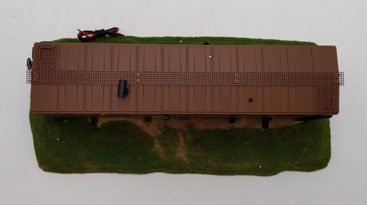 K-Line K-42433 O Operating Platform w/ Freight Car NIB