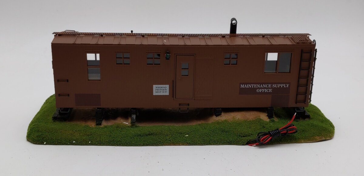 K-Line K-42433 O Operating Platform w/ Freight Car NIB