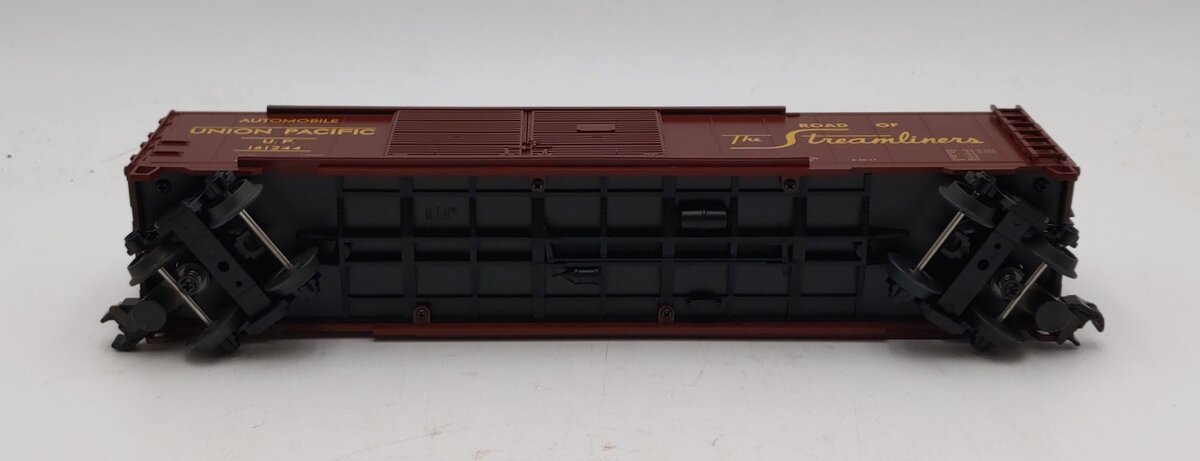 MTH 20-93012 O Gauge Union Pacific 50' Double Door Boxcar #161244 NIB
