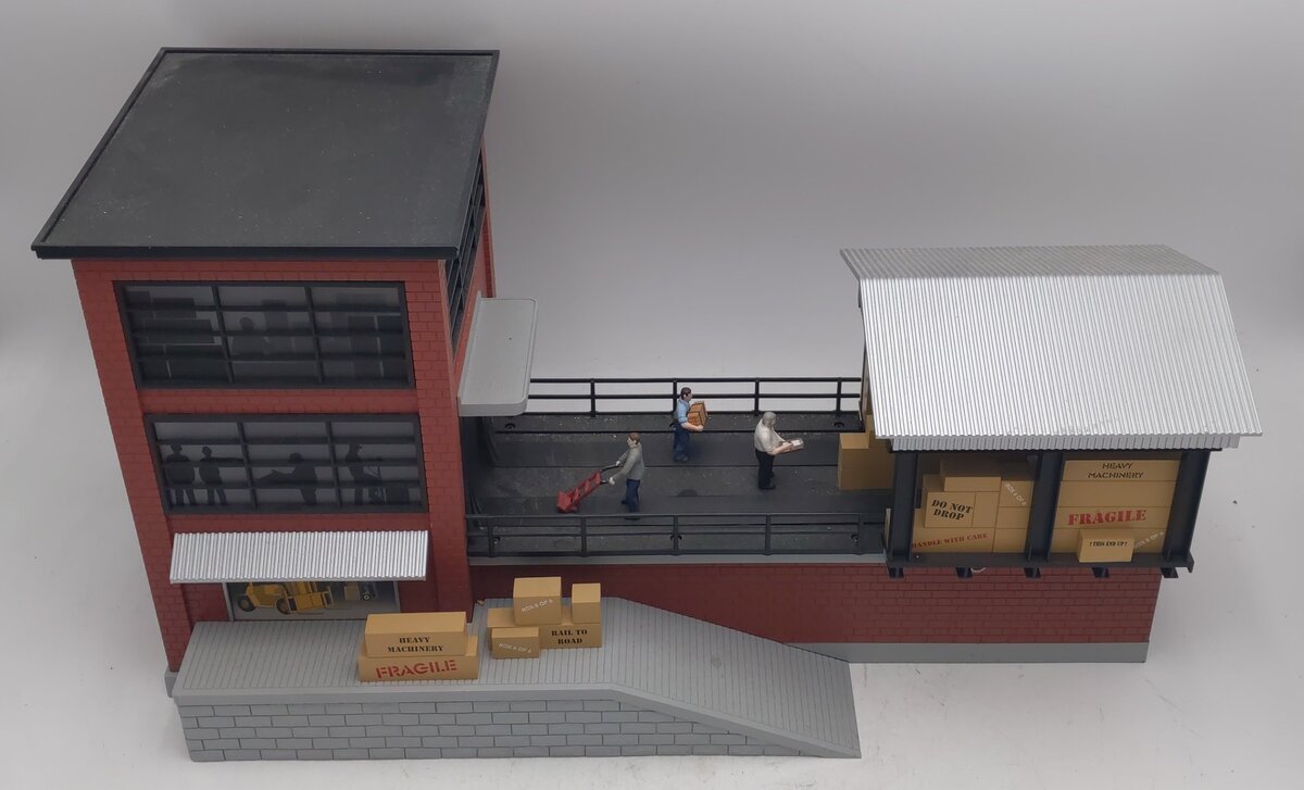 MTH 30-9110 O Gauge Operating Transfer Dock LN