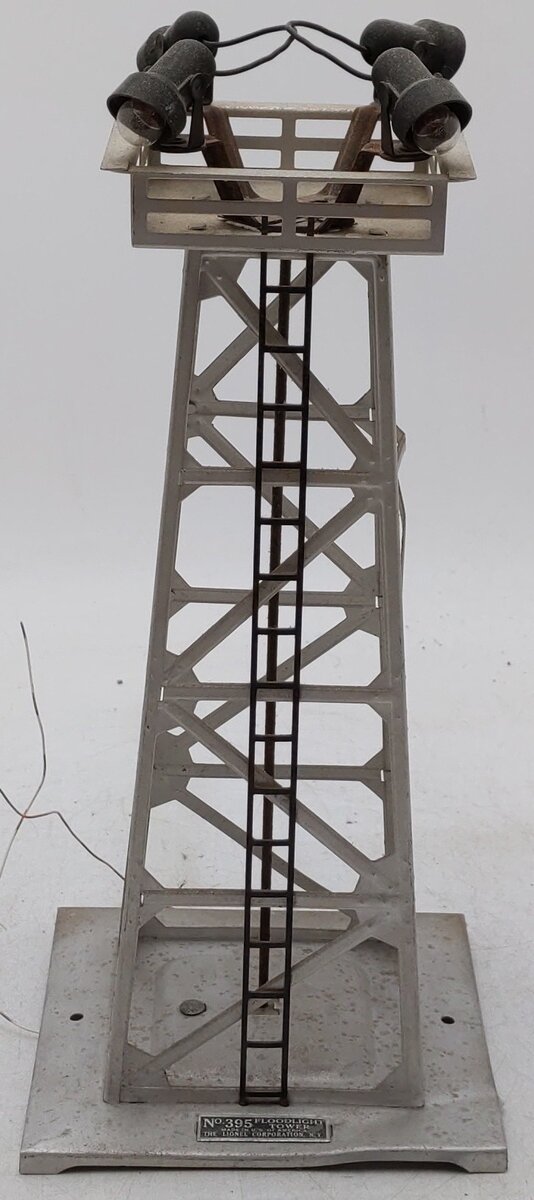 Lionel 395 Vintage O Metal Aluminum 4-Light Floodlight Tower VG
