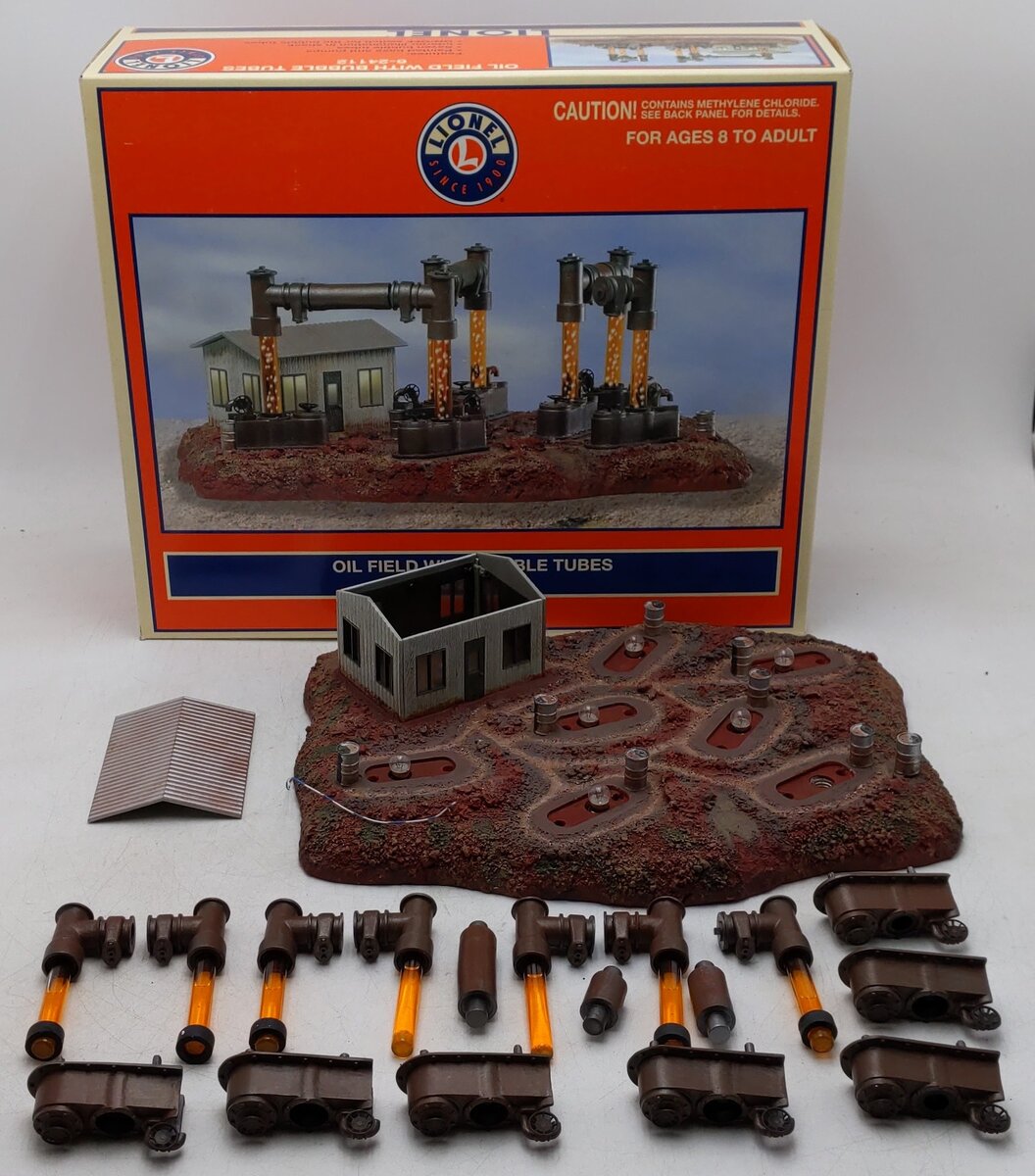 Lionel 6-24112 O Gauge Oil Field With 7 Oil Wells & Bubble Tubes VG/Box