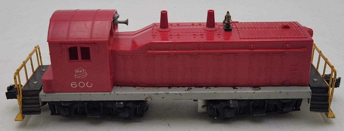 Lionel 600 Vintage O MKT NW-2 Diesel Locomotive w/Yellow Handrails VG