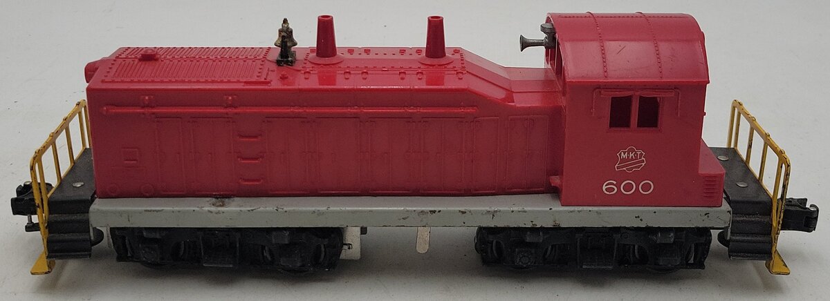 Lionel 600 Vintage O MKT NW-2 Diesel Locomotive w/Yellow Handrails VG