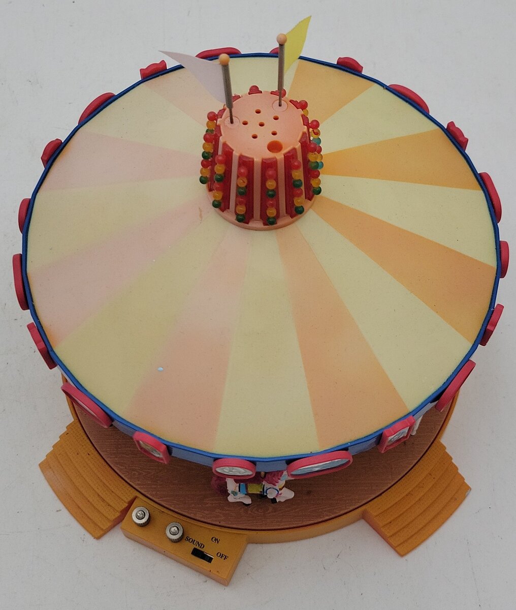Lionel 6-14109 Operating Circus Carousel EX