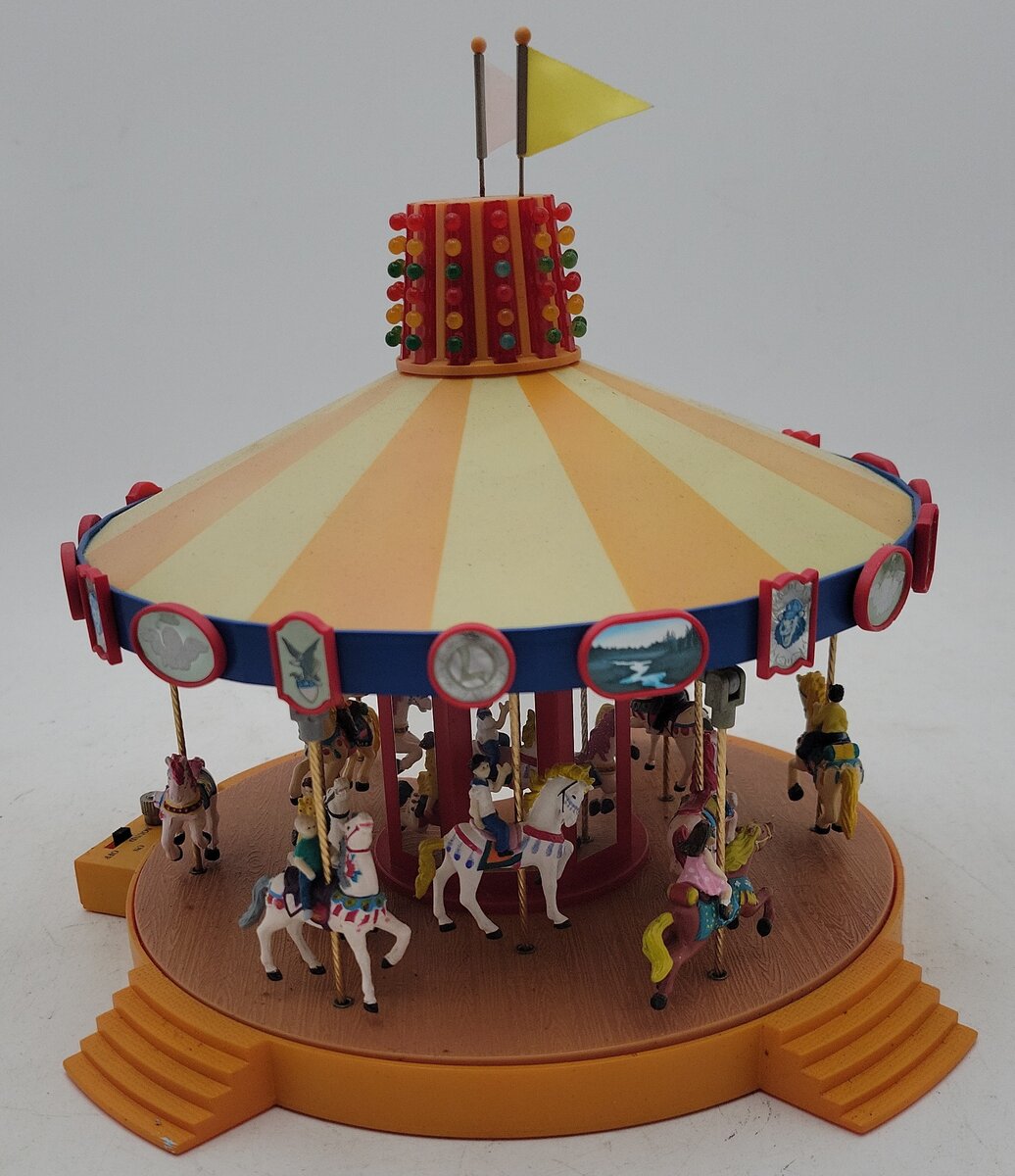 Lionel 6-14109 Operating Circus Carousel EX