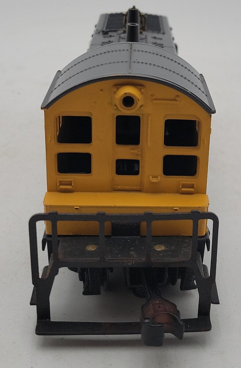 Lionel 613 Vintage O Union Pacific NW-2 Diesel Locomotive VG