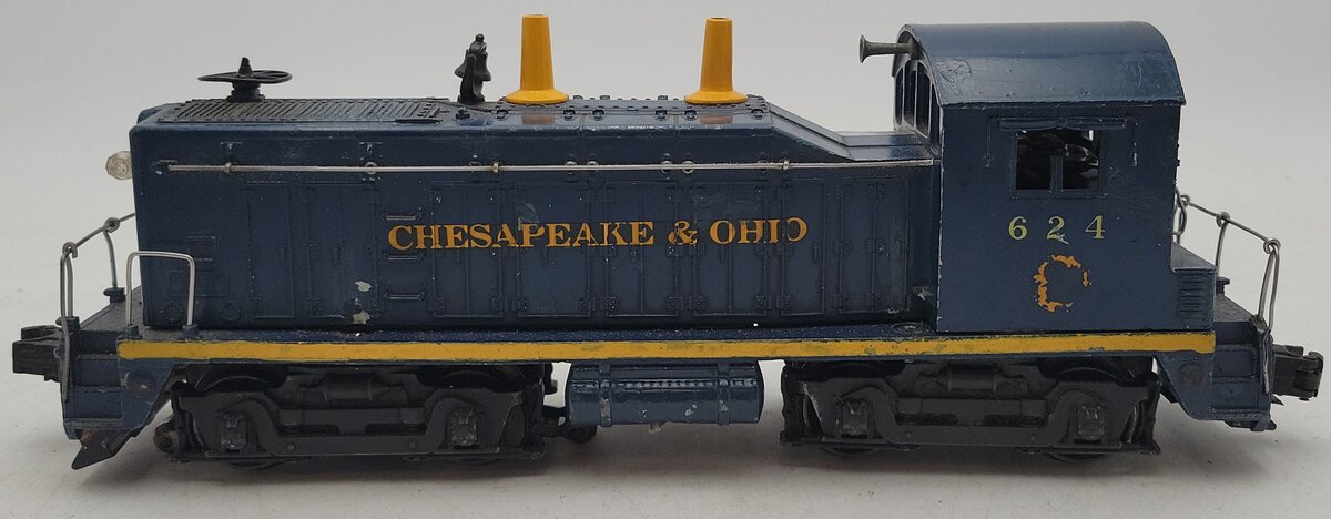 Lionel 624 Vintage O Chesapeake & Ohio NW-2 Powered Diesel Locomotive VG