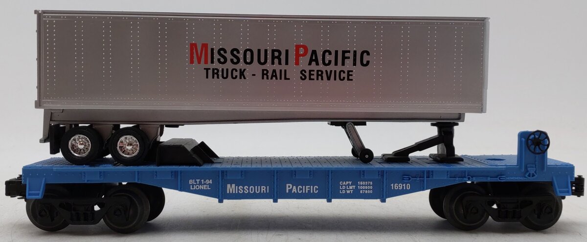 Lionel 6-16910 O Gauge Missouri Pacific Flatcar with Trailer EX/Box
