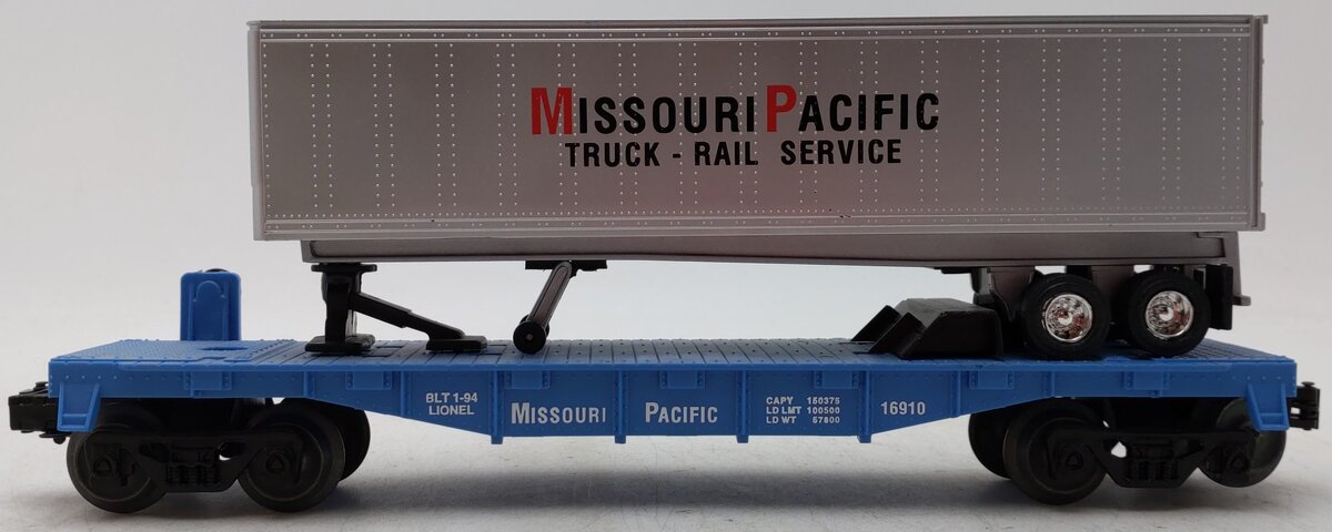 Lionel 6-16910 O Gauge Missouri Pacific Flatcar with Trailer EX/Box