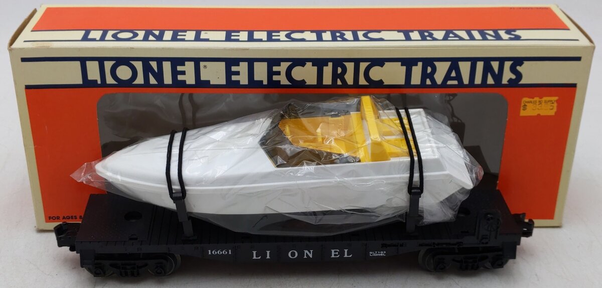 Lionel 6-16661 O Gauge Lionel Flatcar with Motorized Boat EX/Box