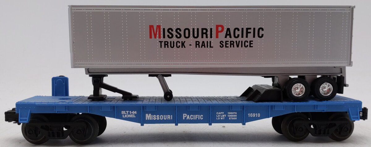 Lionel 6-16910 O Gauge Missouri Pacific Flatcar with Trailer EX/Box