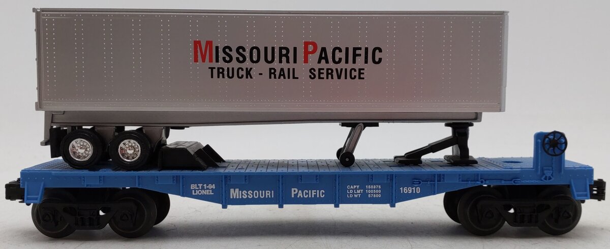 Lionel 6-16910 O Gauge Missouri Pacific Flatcar with Trailer EX/Box