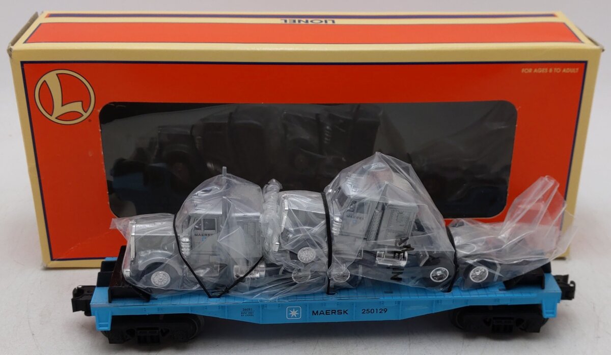Lionel 6-36091 O Gauge Maersk Flat Car #250129 w/ 2 Diecast Tractors EX/Box