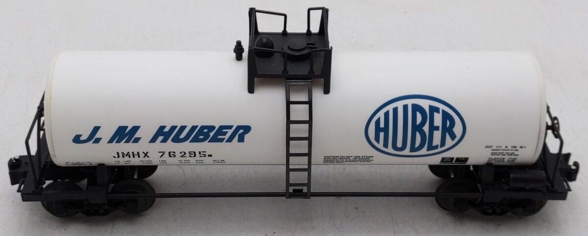 Lionel 6-17913 O Gauge JM Huber Unibody Tank Car #76295 EX/Box