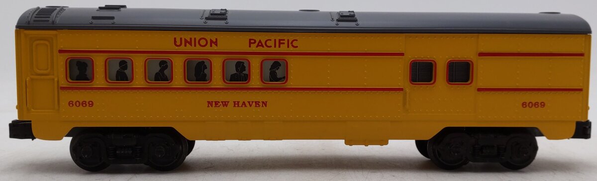Lionel 6-16069 O Gauge Union Pacific New Haven Combo Car #6069 EX/Box