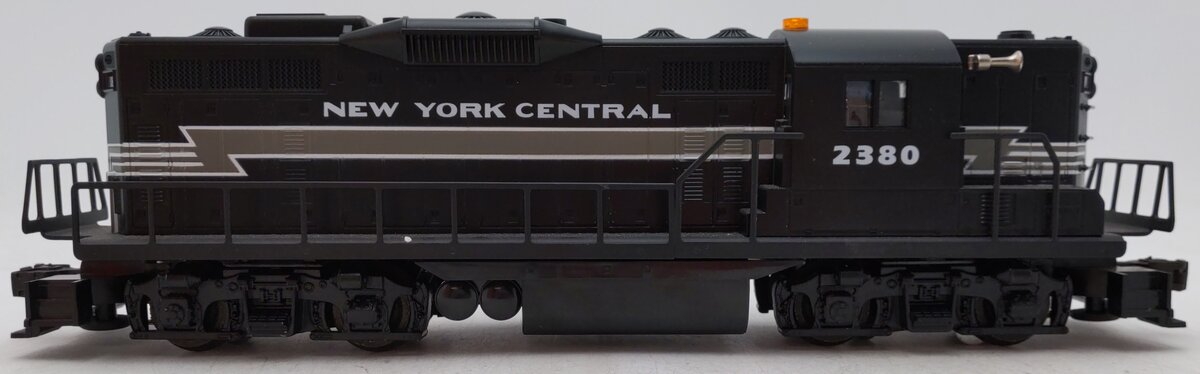 Lionel 6-18563 O Gauge New York Central GP-9 Diesel Locomotive #2380 EX/Box