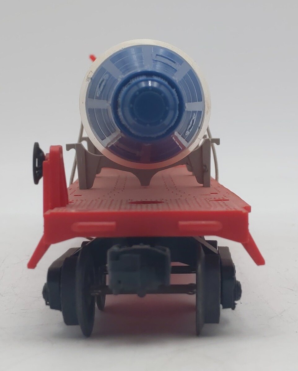 Lionel 6407 VIntage O Flatcar w/ Large Rocket - Rare EX/Box