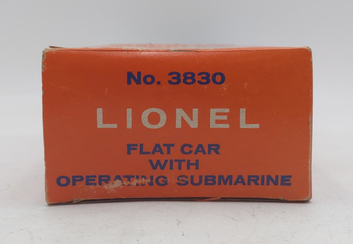 Lionel 3830 Vintage O Flatcar with Operating U.S. Navy Submarine VG/Box
