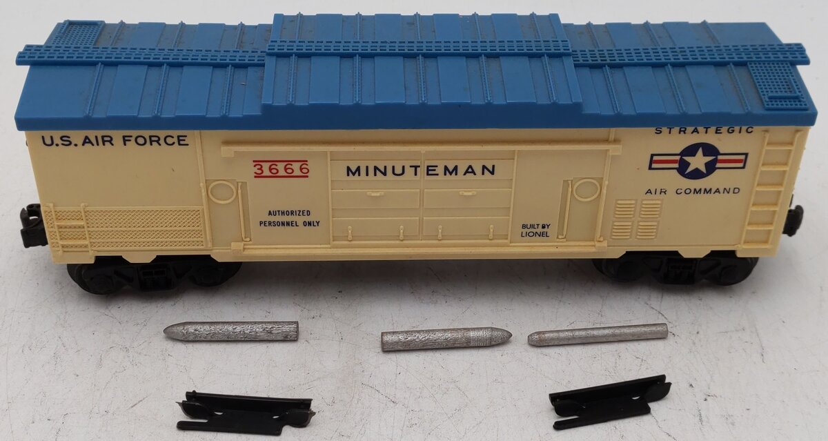 Lionel 3666 Vintage O Gauge USAF Minuteman Missile Car w/ Cannon - RARE VG