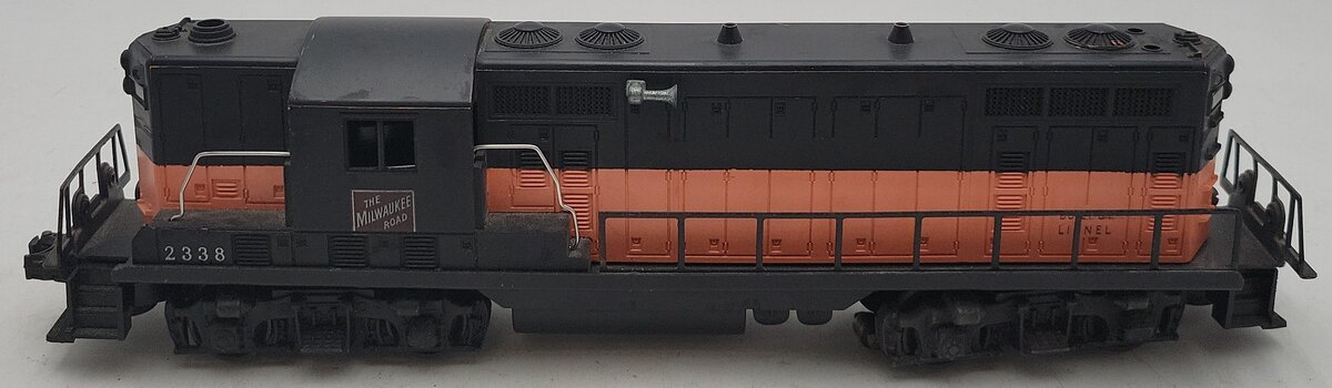 Lionel 2338 Vintage O Gauge Milwaukee Road Powered GP-7 Diesel Locomotive VG