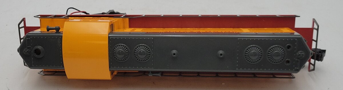 Williams 21439 Union Pacific GP9 Powered Diesel Locomotive
