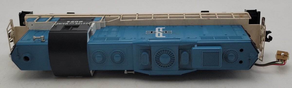 Lionel 6-8654 O Gauge Boston & Maine GP-9 Powered Diesel Locomotive #8654 VG